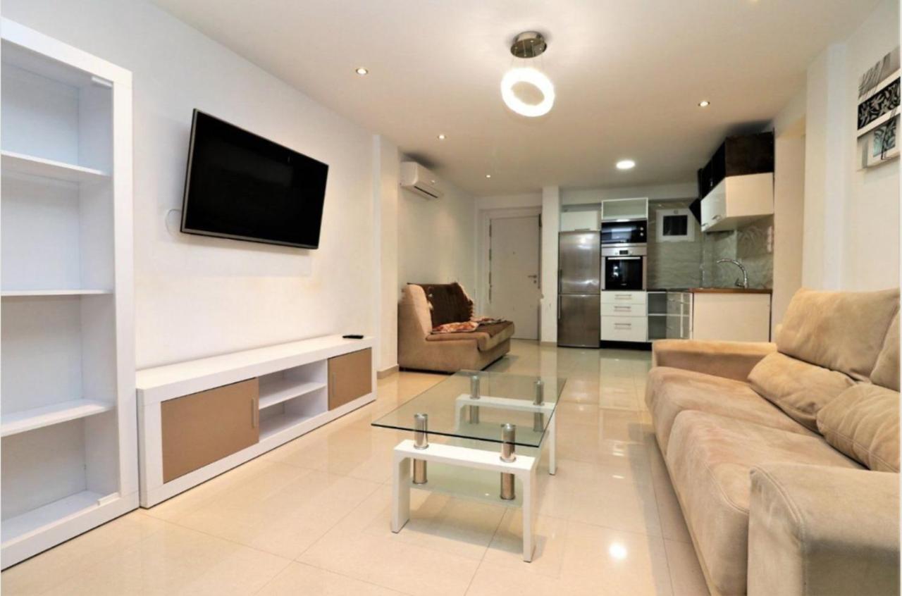 Levante Beachfront Luxury Apartment Μπένιντορμ Εξωτερικό φωτογραφία