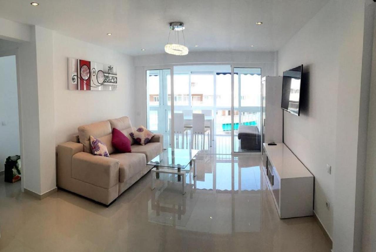 Levante Beachfront Luxury Apartment Μπένιντορμ Εξωτερικό φωτογραφία