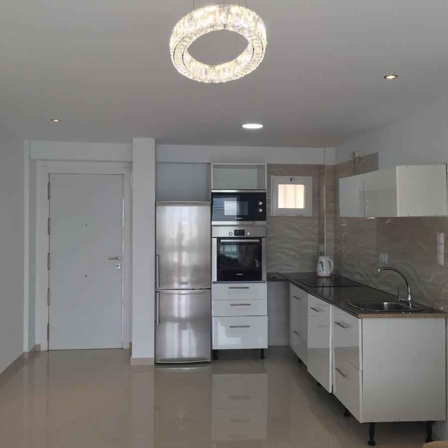 Levante Beachfront Luxury Apartment Μπένιντορμ Εξωτερικό φωτογραφία