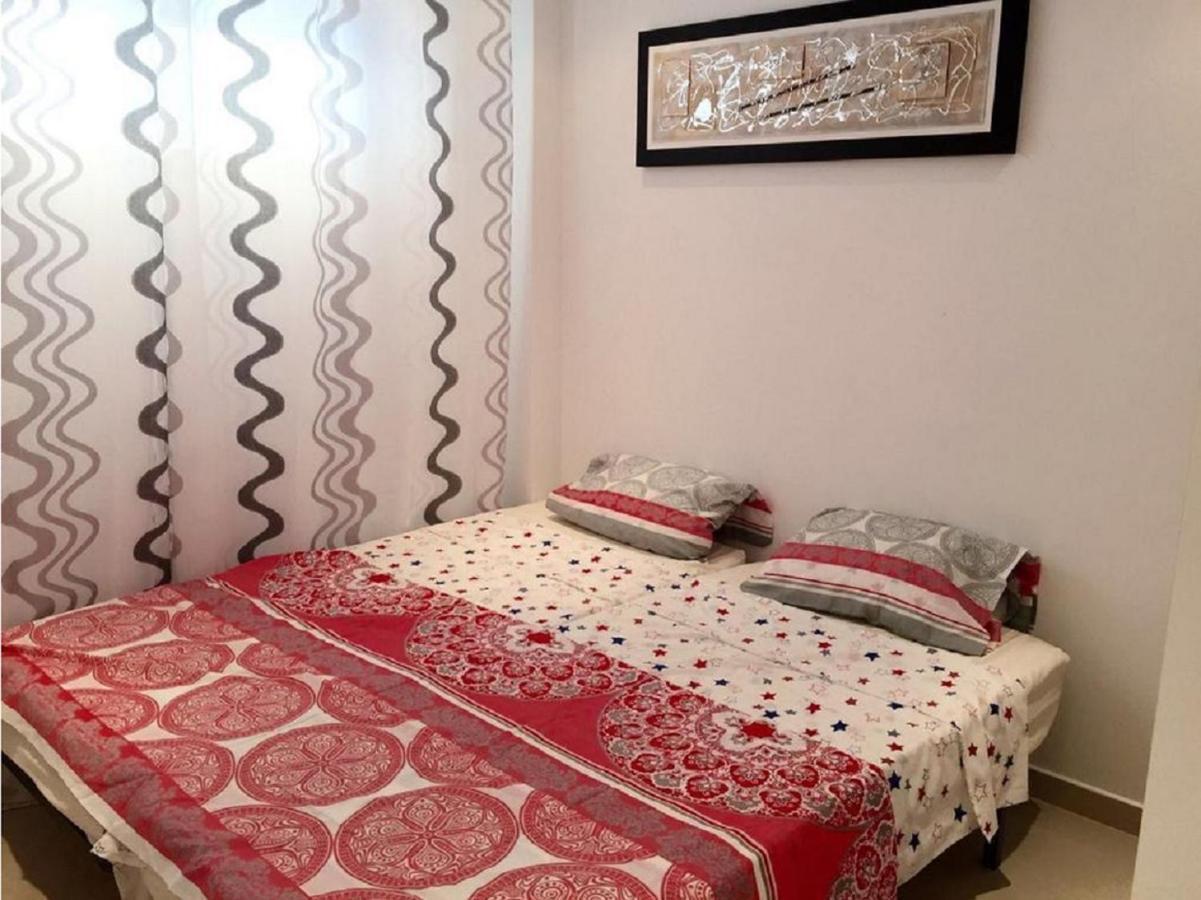 Levante Beachfront Luxury Apartment Μπένιντορμ Εξωτερικό φωτογραφία